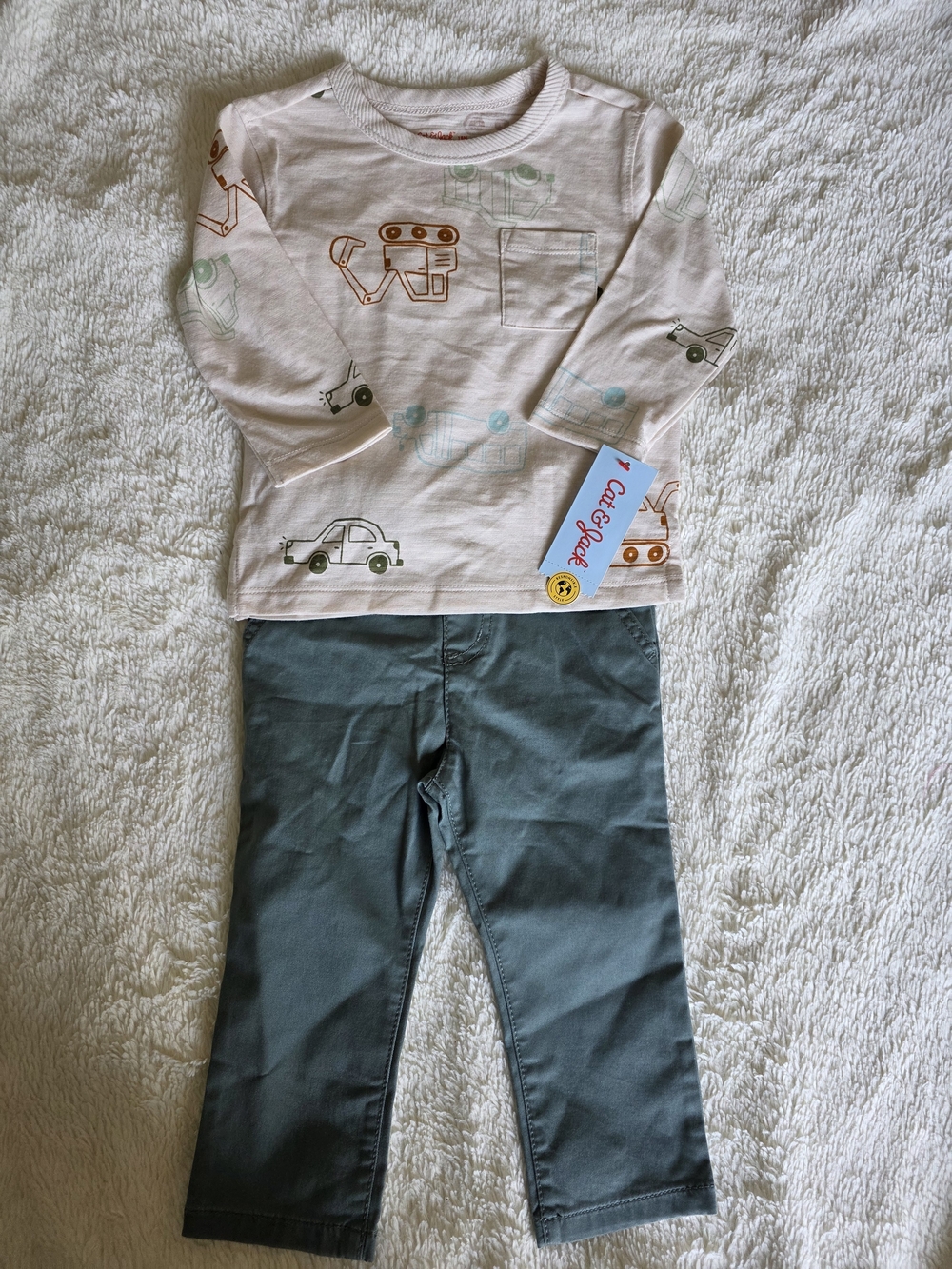 Cat & Jack Toddler Boy Cream Tee with Brown prints and Green Pants size 18m